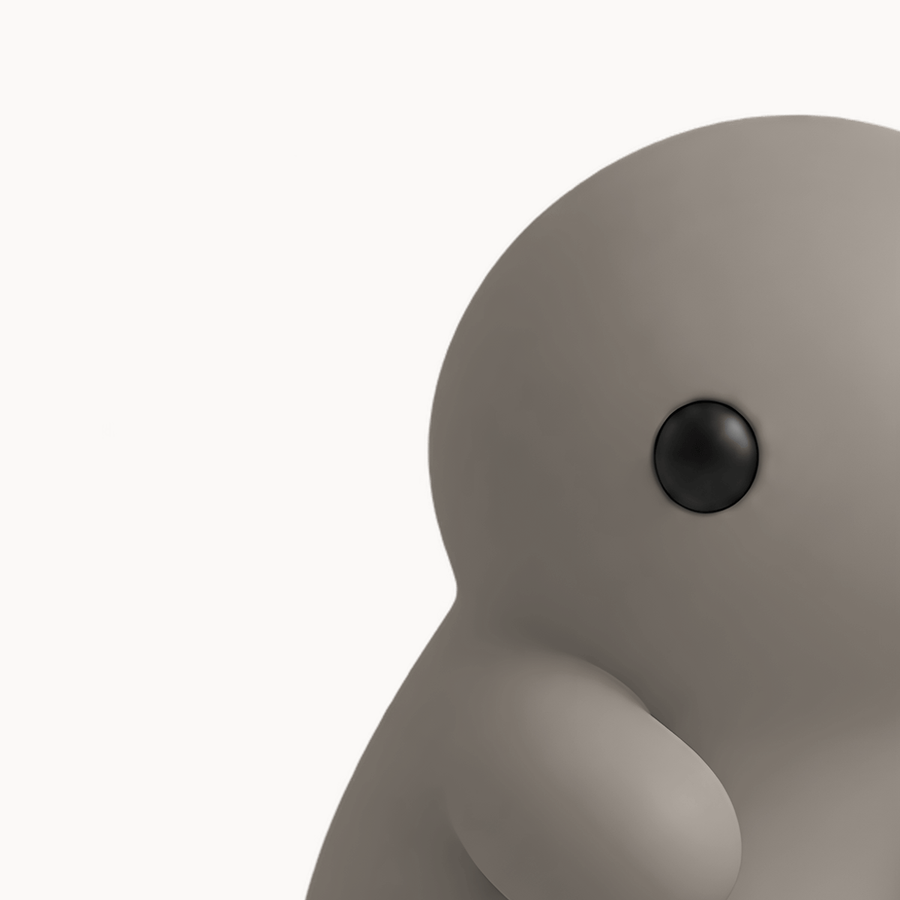 A Stone Corbie, cropped close on one eye.